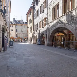 Havre Urbain Furnished Flat Annecy