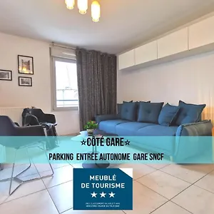 Appartamento Côté Gare - Gare - Centre-ville - Parking - Netflix - Wifi - Disney+ - Terrasse, Annecy